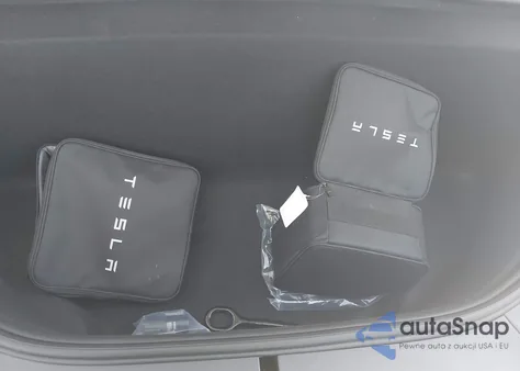 2025 Tesla Model X Long Range z USA, uszkodzony, nr VIN 7SAXCDE54SF468578